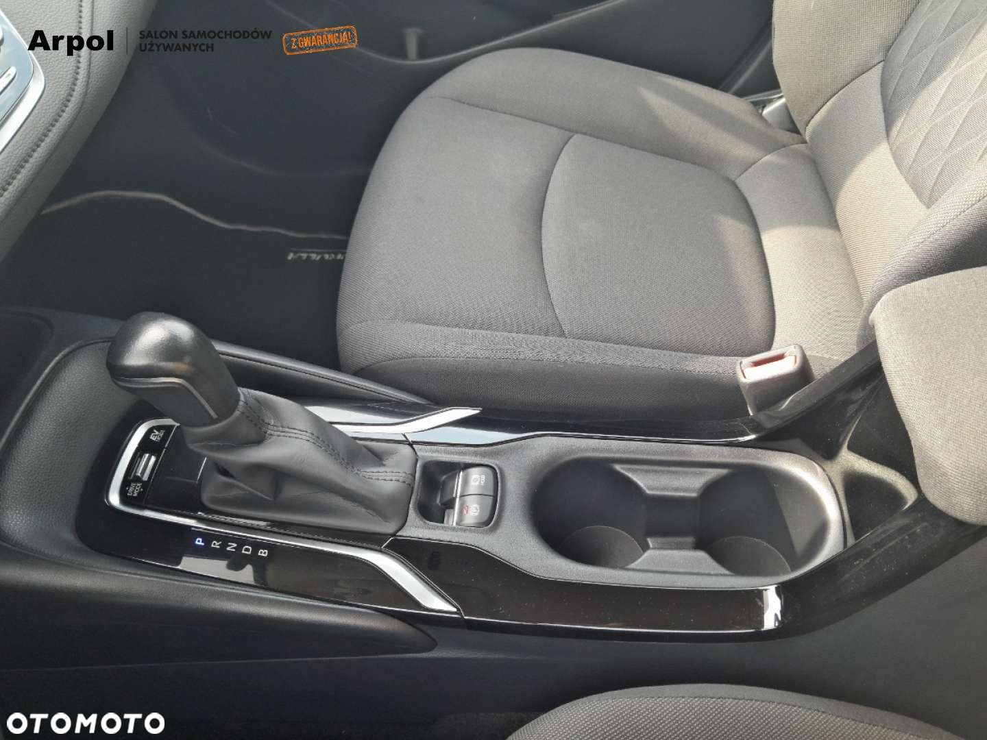 Toyota Corolla - 23