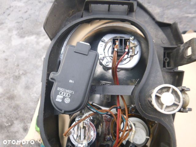 LAMPA LEWY PRZÓD LEWA PRZEDNIA VOLKSWAGEN GOLF IV Z HALOGENEM - 12