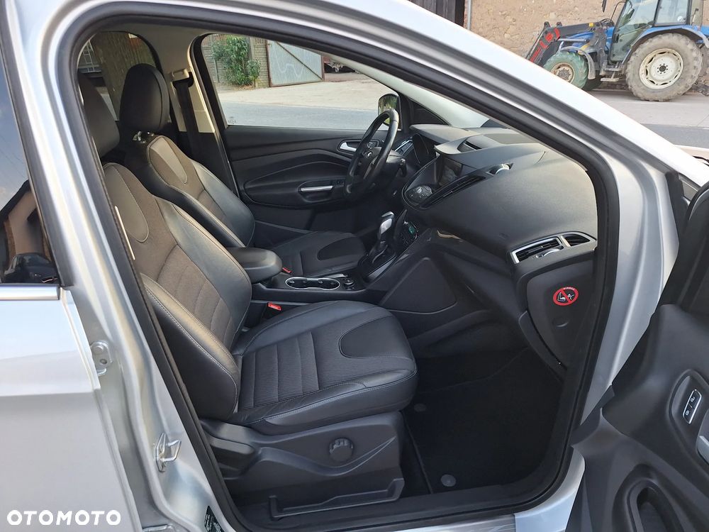 Ford Kuga 1.5 EcoBoost 4WD Titanium - 16