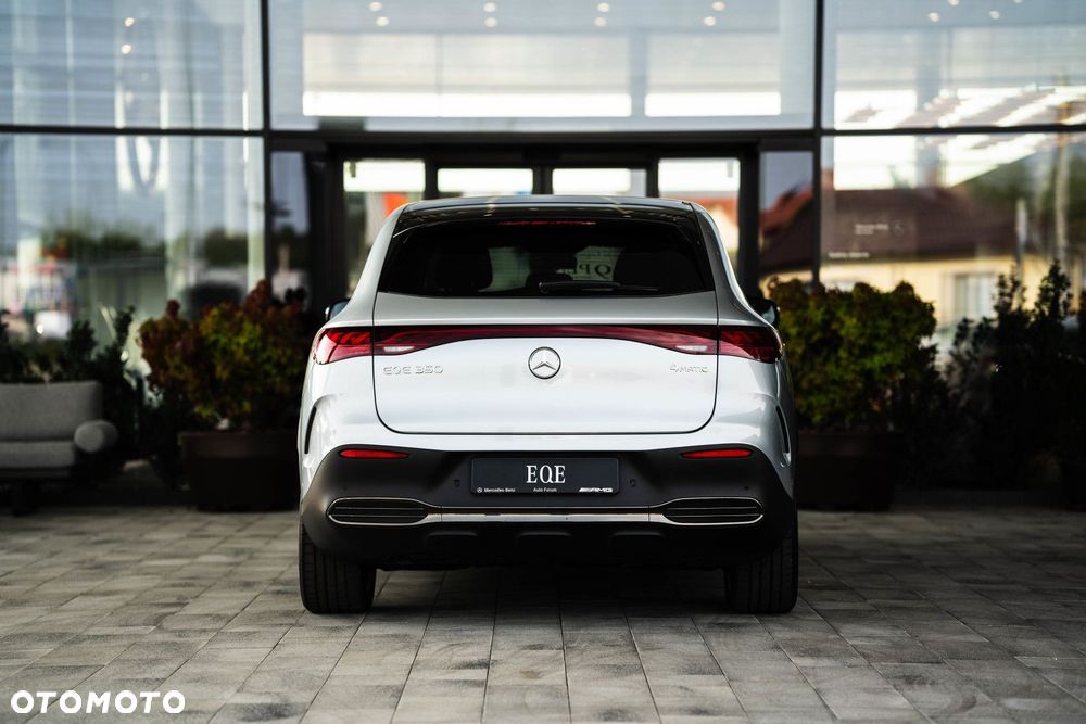 Mercedes-Benz EQE - 5