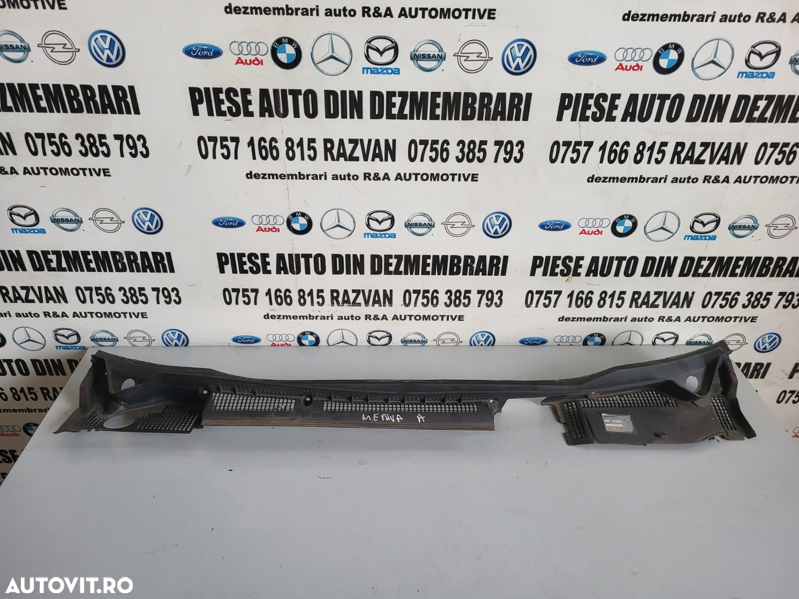 Grila Stergatoare Opel Meriva A Volan Stanga An 2004-2005-2006-2007-2008 Dezmembrez Opel Meriva A 1 - 2
