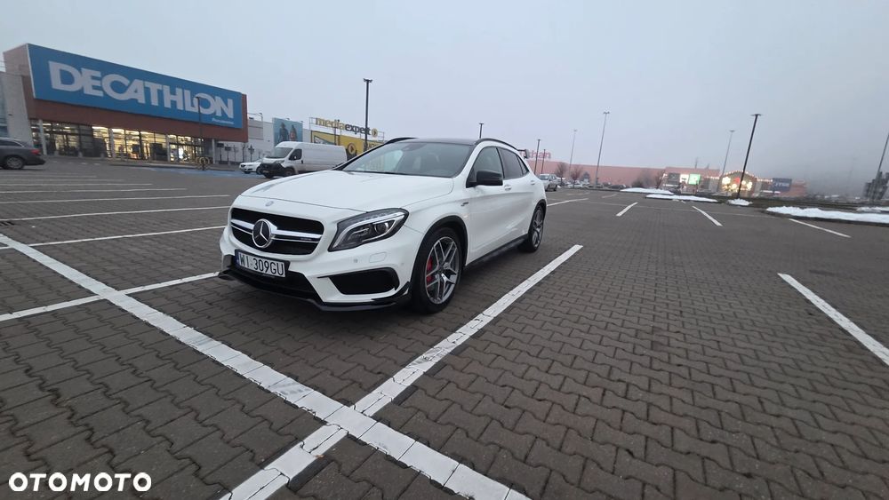 Mercedes-Benz GLA - 7