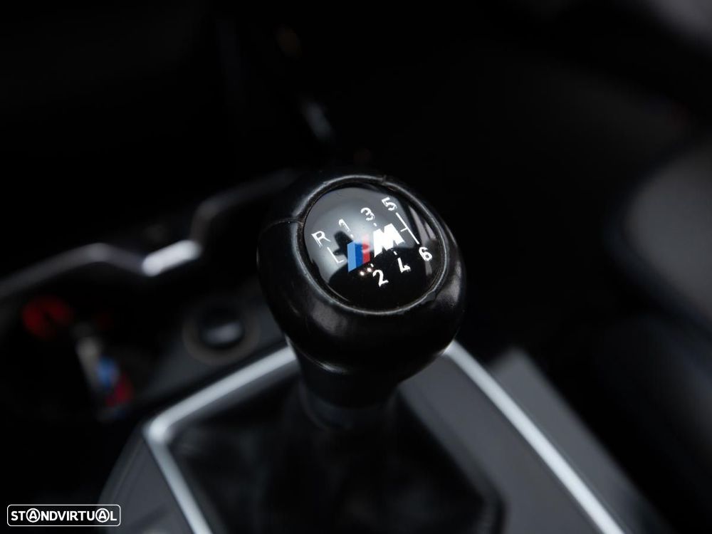 BMW 116 d Corporate Edition M — fotografia 19