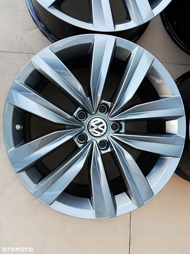 VW ARTEON GOLF T-ROCK PASSAT SCIROCO 3g8 18'' OEM - 2