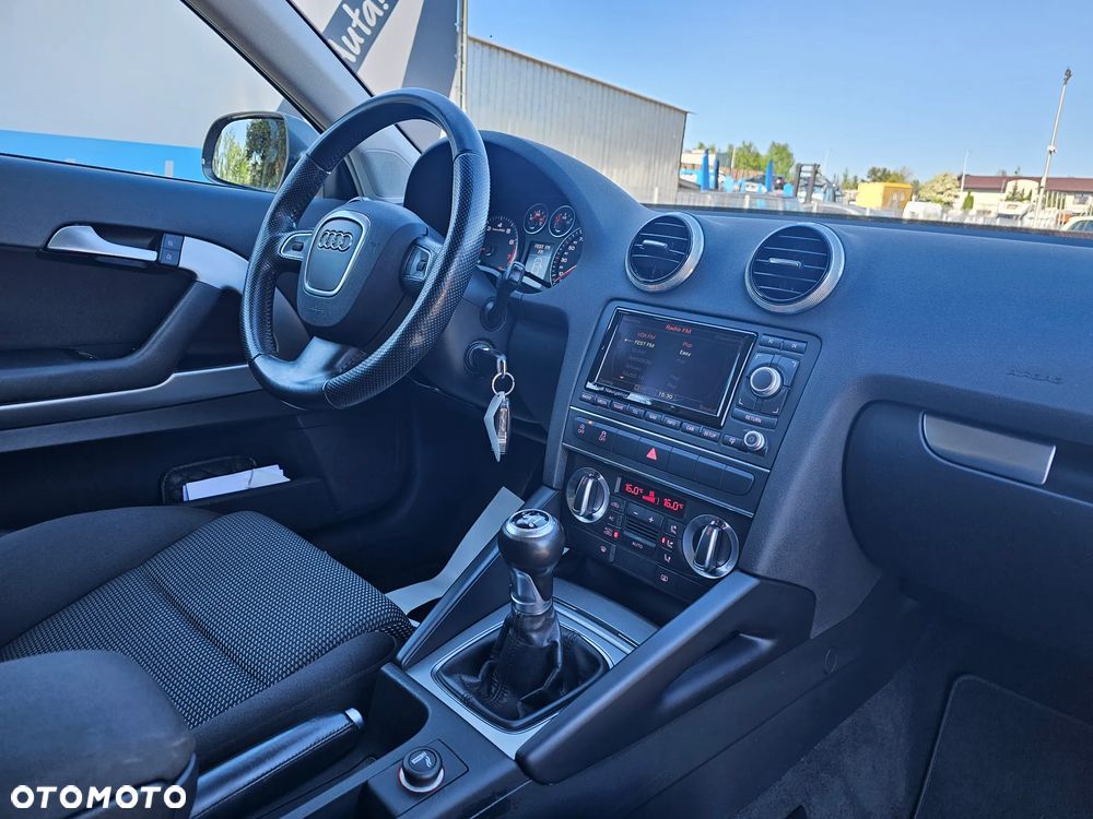 Audi A3 3-drzwiowe 1.2 TFSI Attraction - 11
