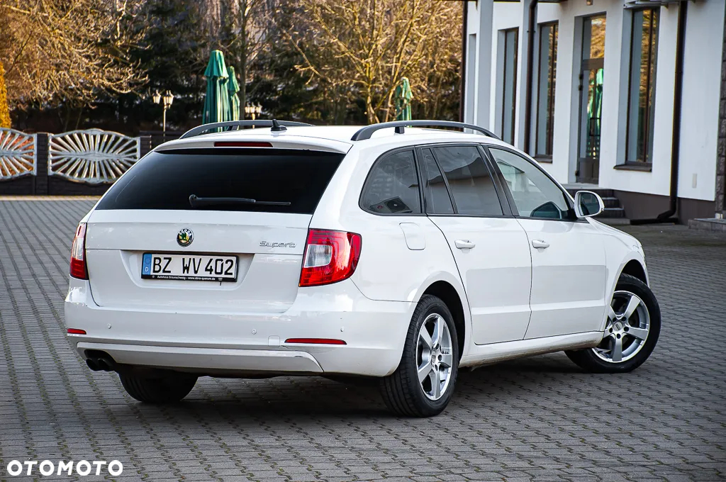 Skoda Superb 2.0 TDI Business - 17