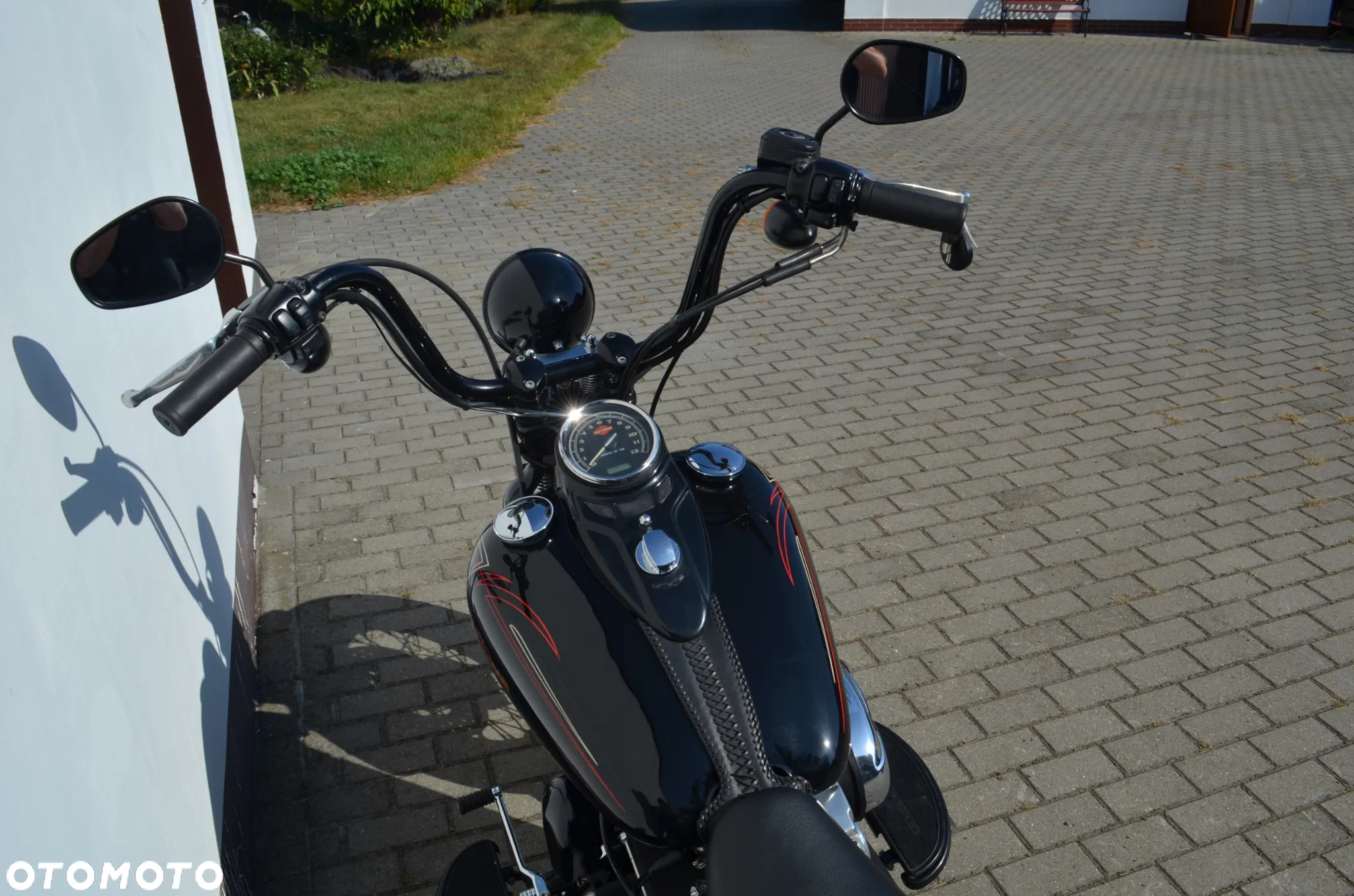 Harley-Davidson Softail Cross Bones - 9