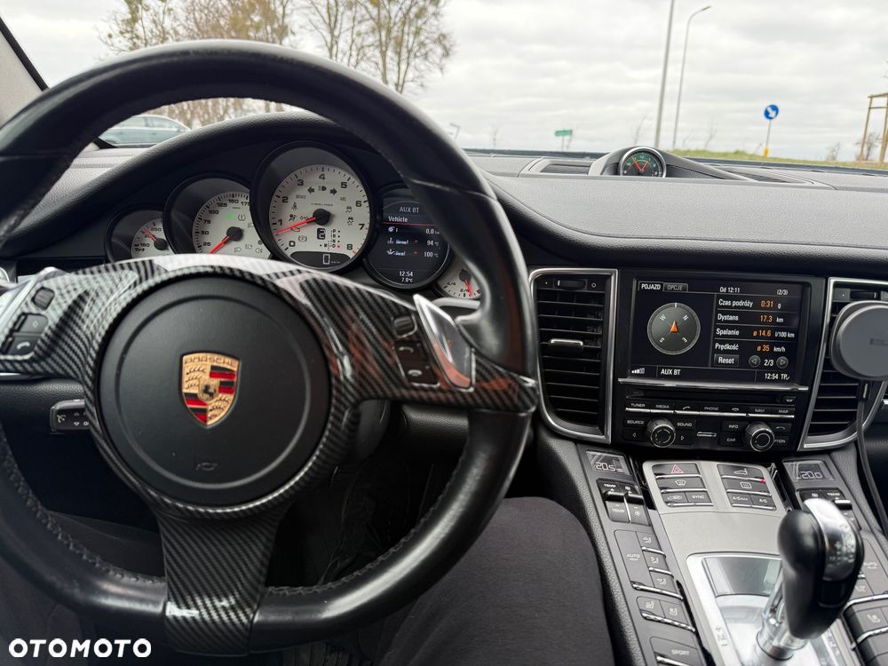 Porsche Panamera 4S - 12