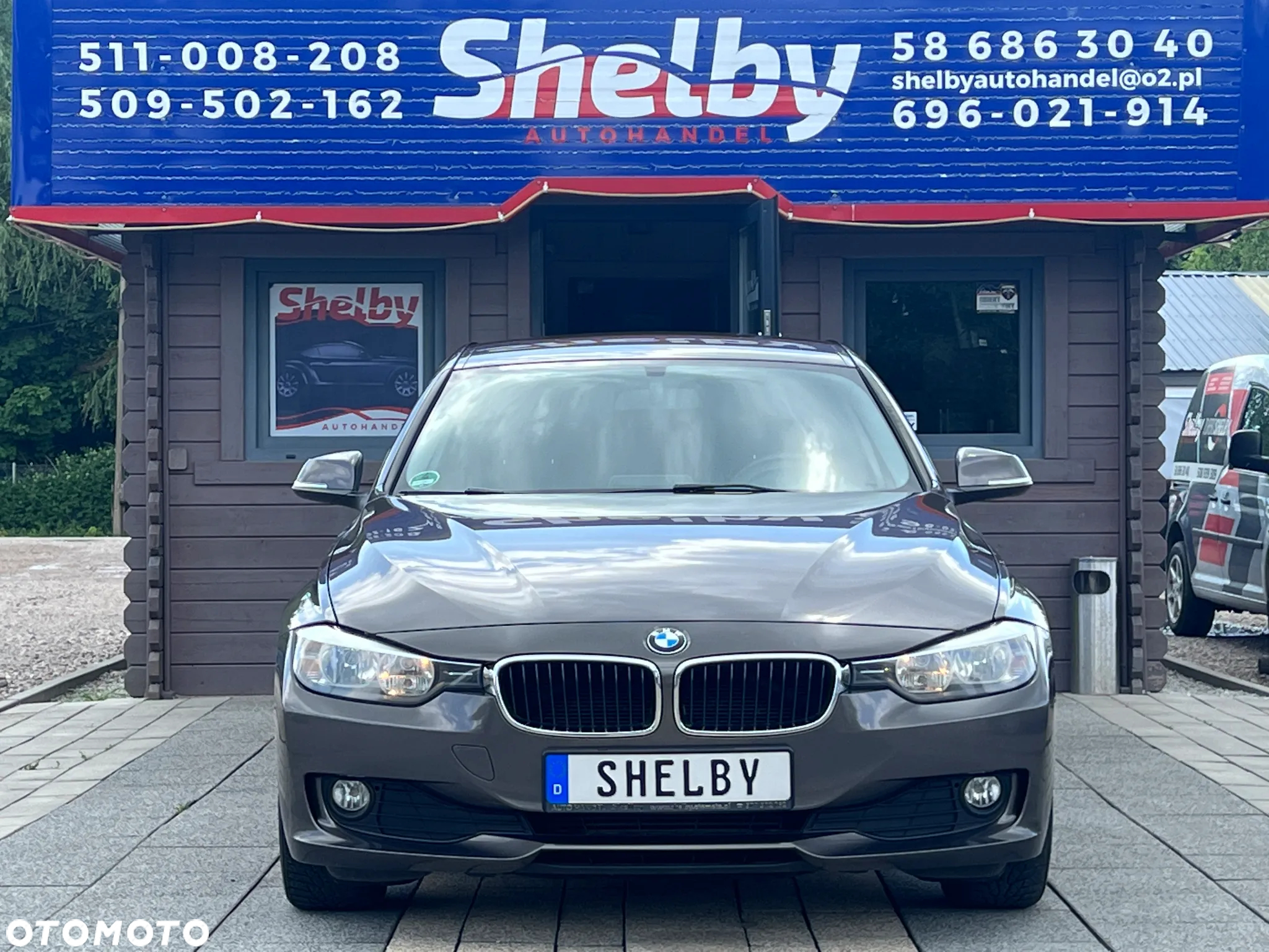 BMW Seria 3 318d Touring - 4