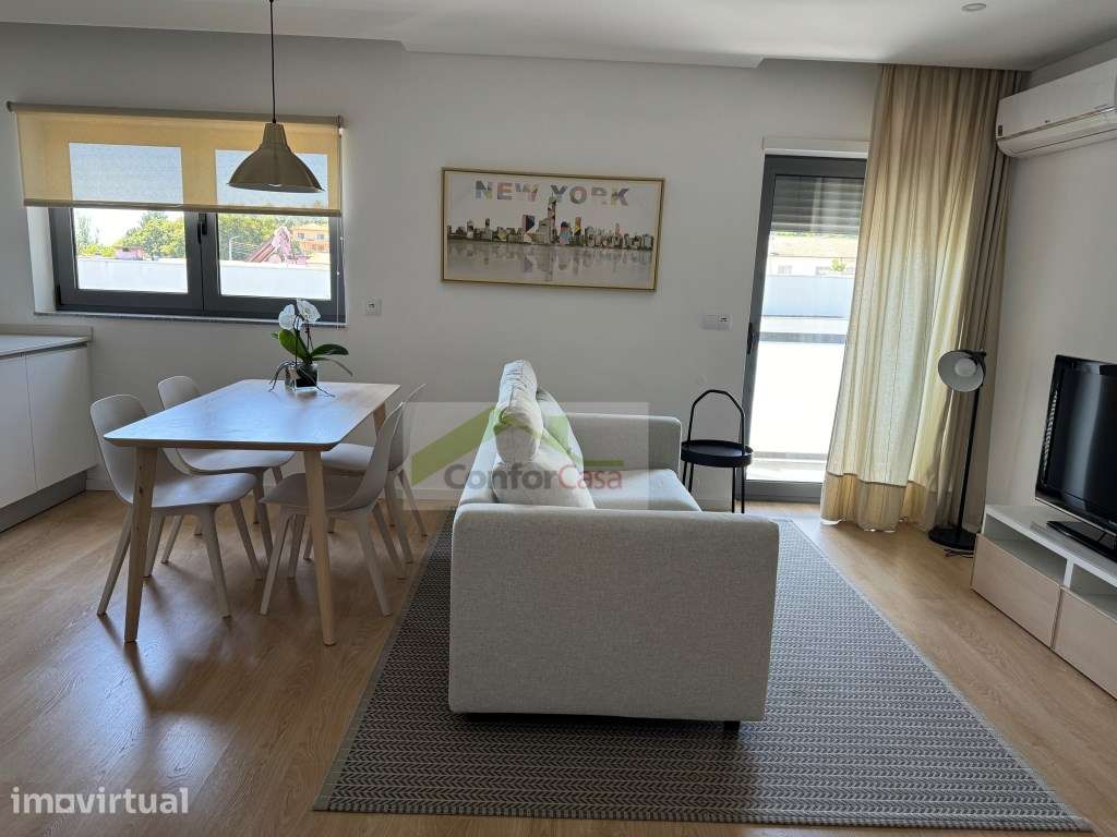 Apartamento T1 mobilado e equipado-Ar Condicionado-Gualtar - Grande imagem: 2/14