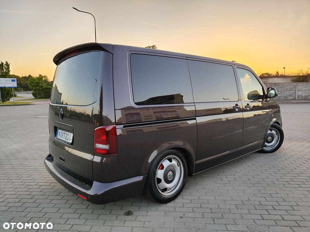 Volkswagen Multivan - 38