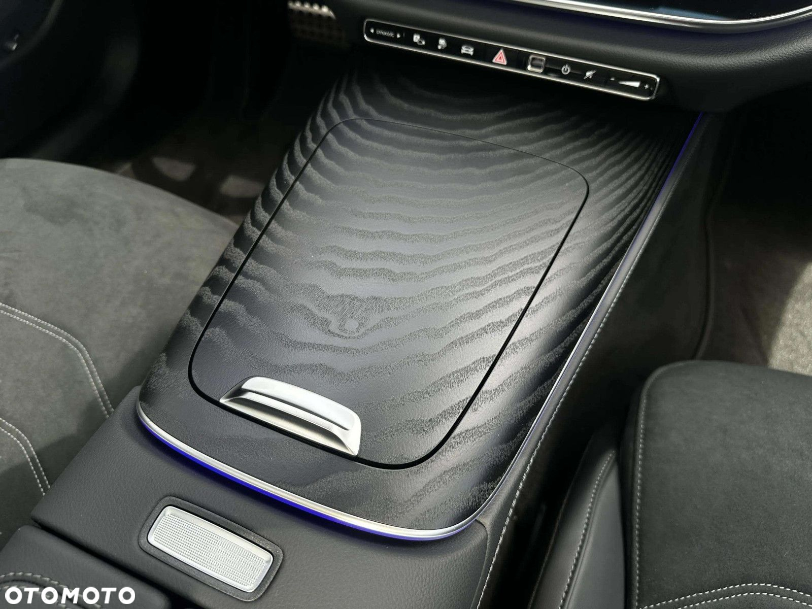 Mercedes-Benz Klasa E - 21