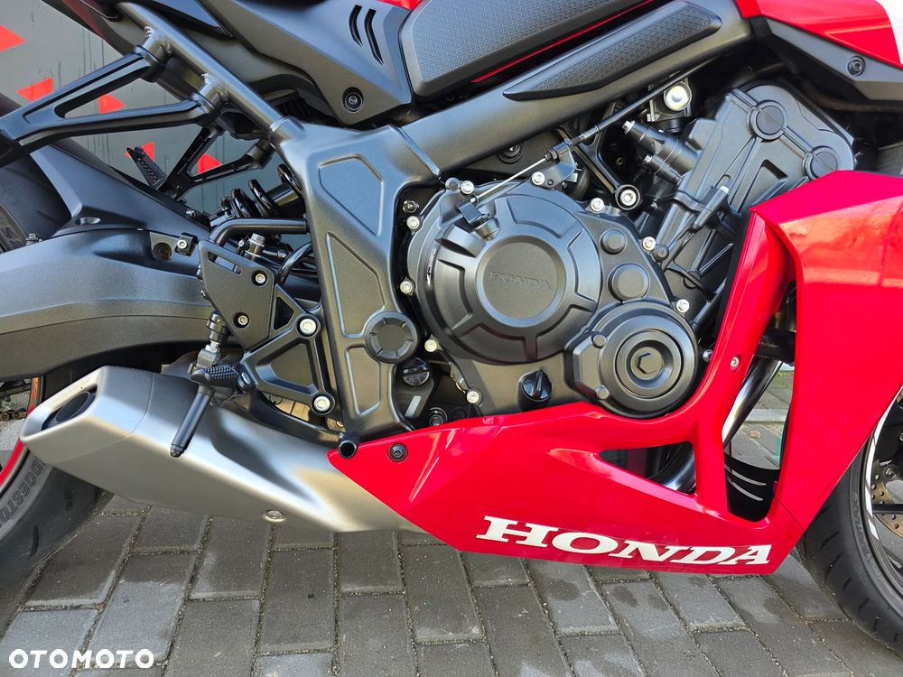 Honda CBR - 25
