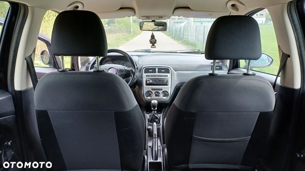 Fiat Grande Punto - 23