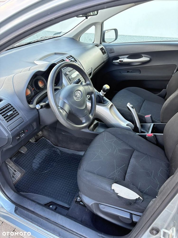 Toyota Auris 1.33 VVT-i Terra - 12