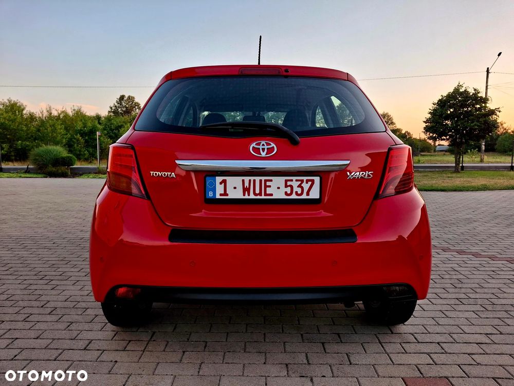 Toyota Yaris 1.33 VVT-i Executive - 10