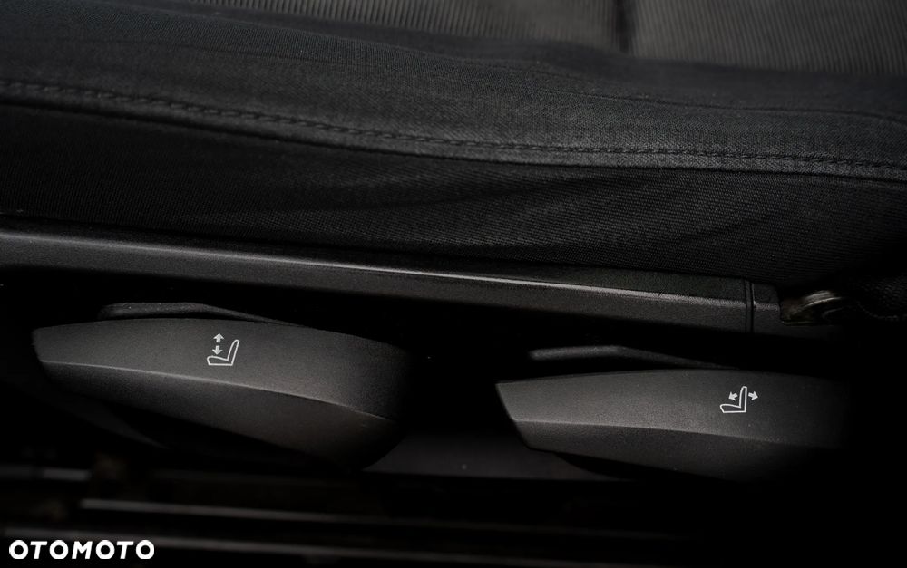BMW Seria 1 118d - 8