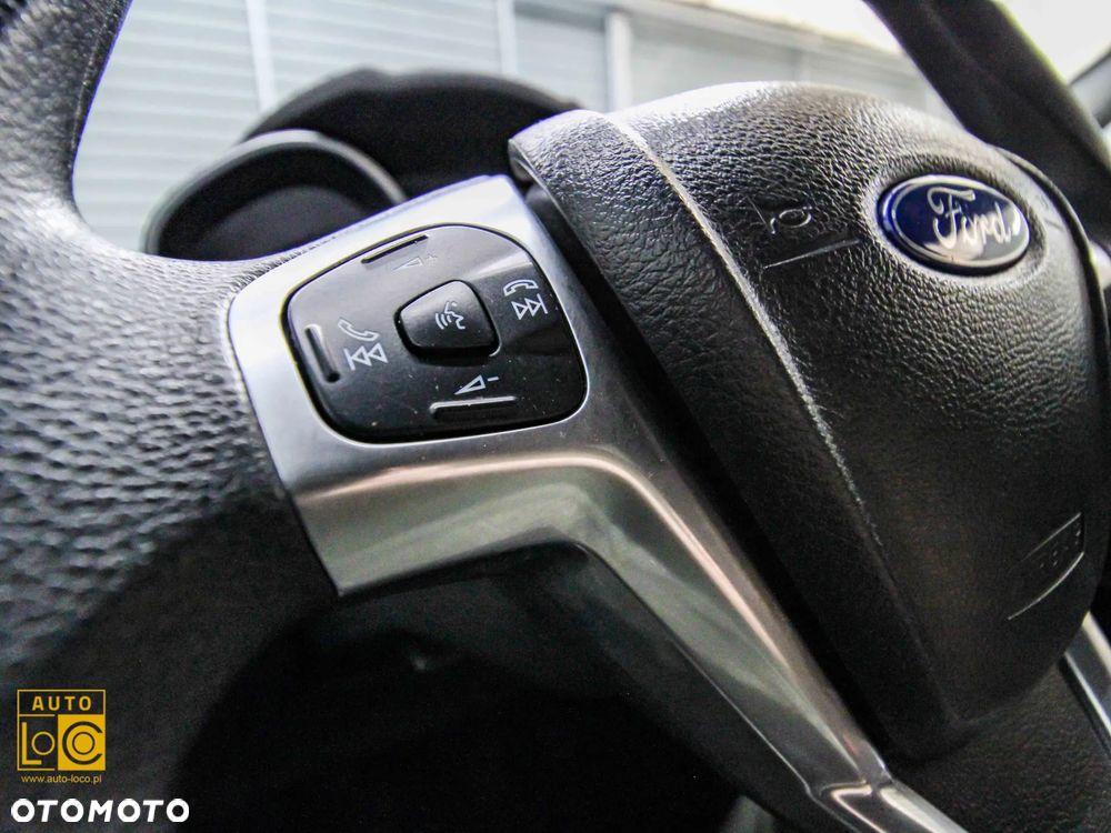Ford Fiesta 1.0 EcoBoost Champions Edition - 25
