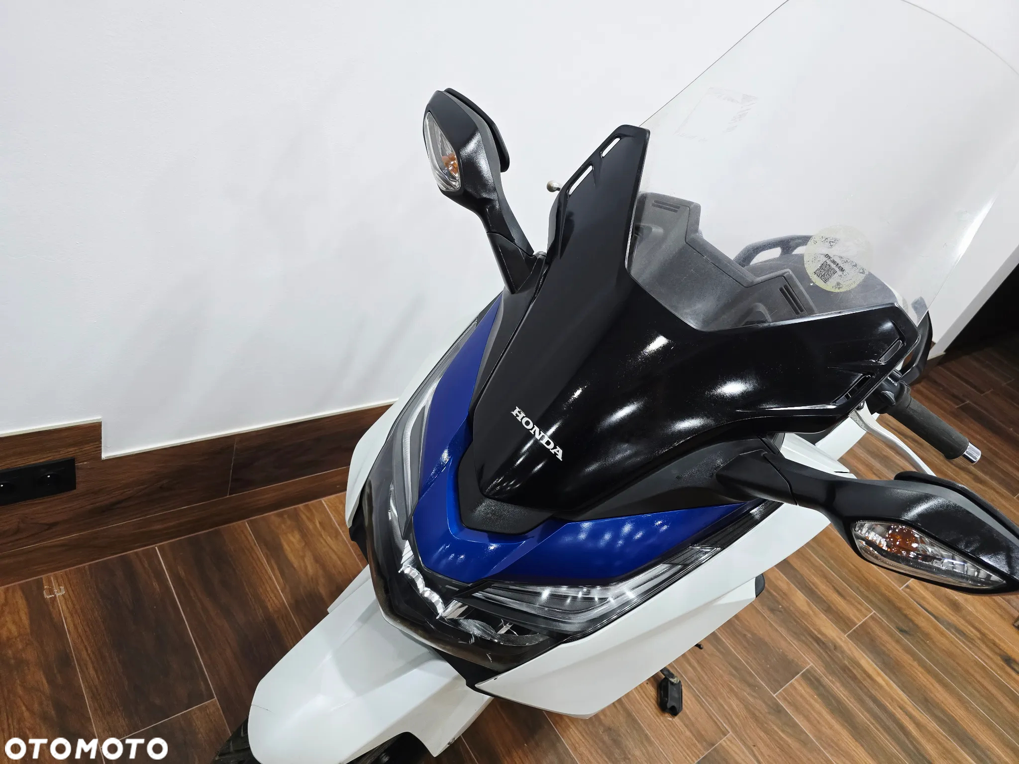 Honda NSS - 8