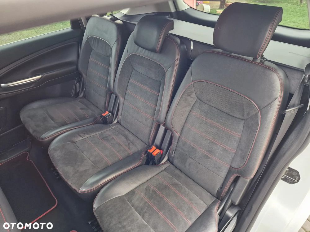 Ford S-Max 2.0 EcoBoost Titanium - 20