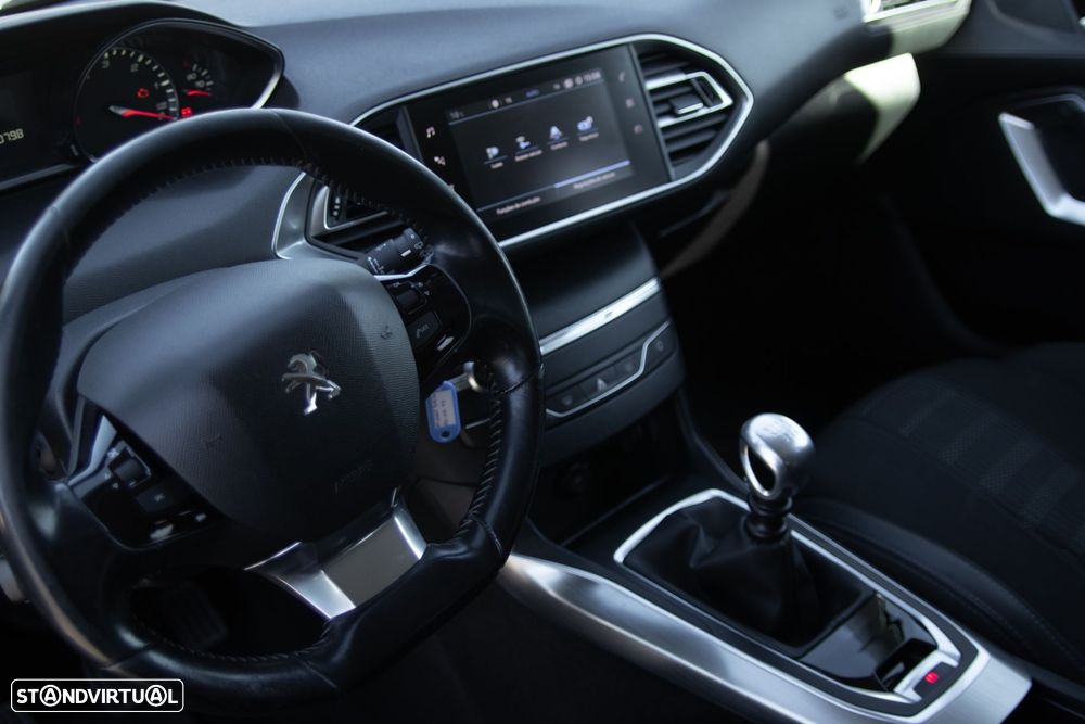 Peugeot 308 SW 1.5 BlueHDi Active - 24