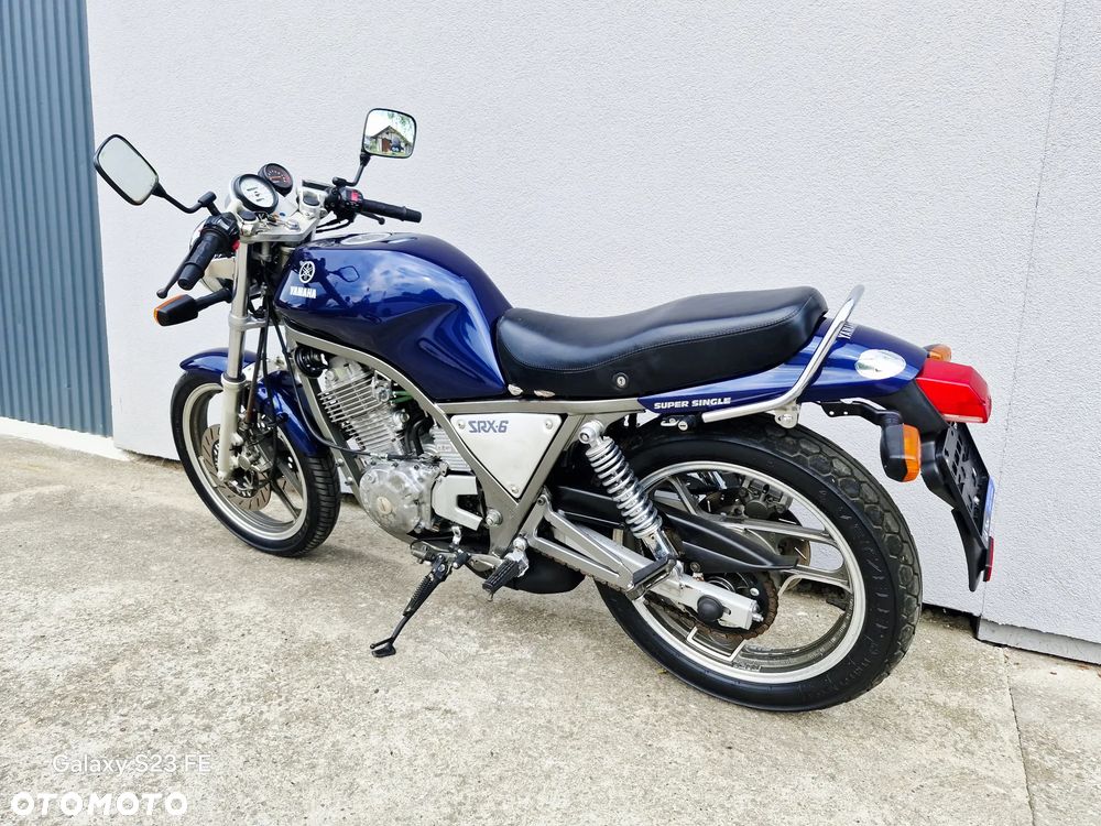 Yamaha SRX - 14
