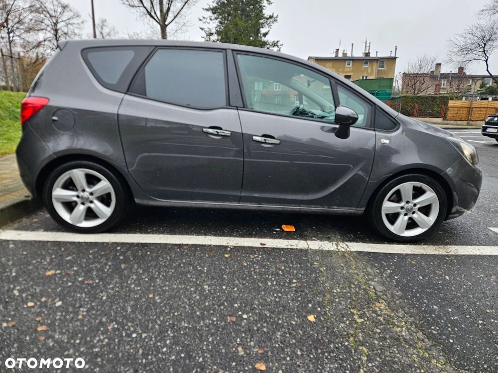 Opel Meriva 1.7 CDTI Cosmo - 4
