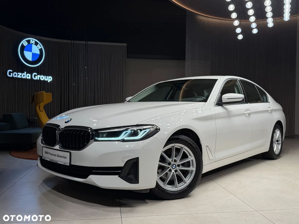 BMW Seria 5 520d xDrive - 1