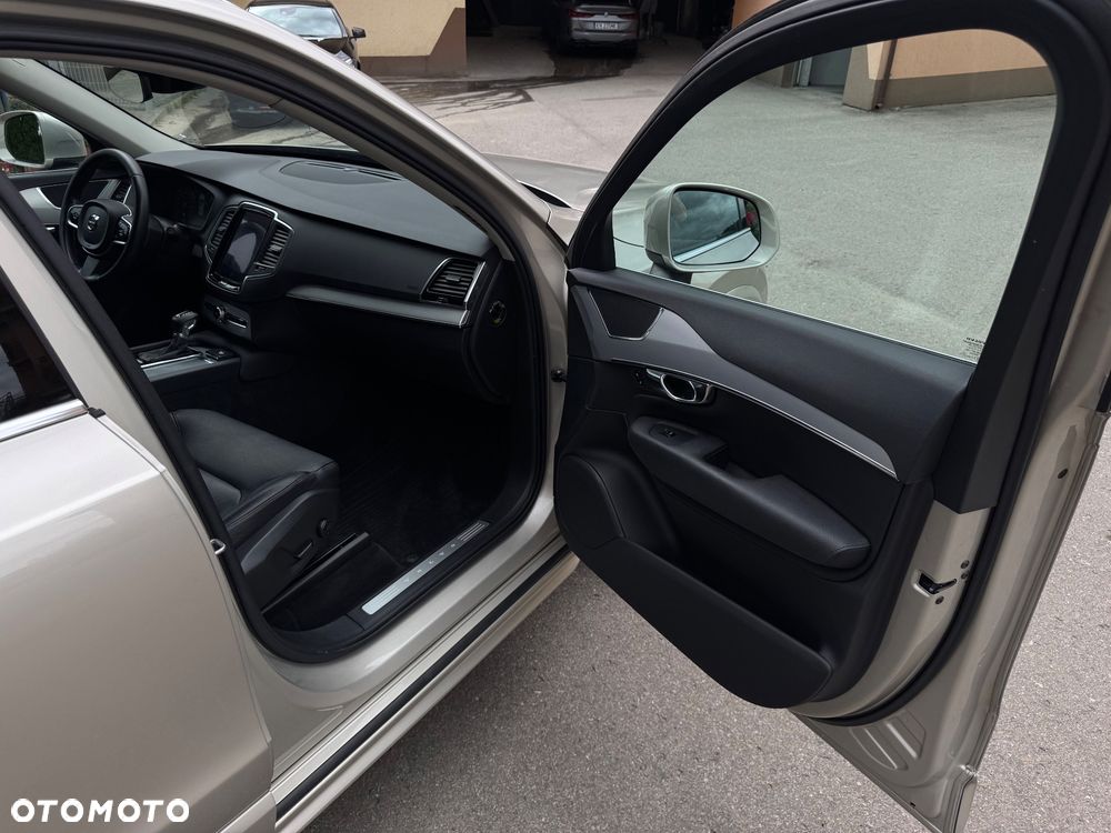 Volvo XC 90 D5 AWD Kinetic - 27