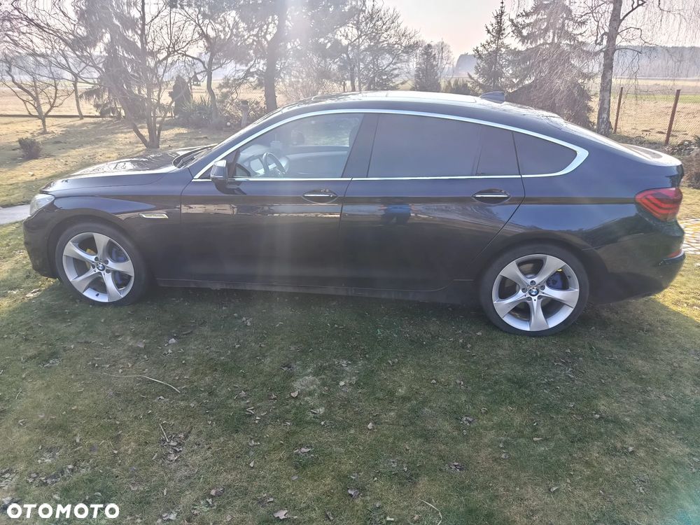 BMW 5GT - 5