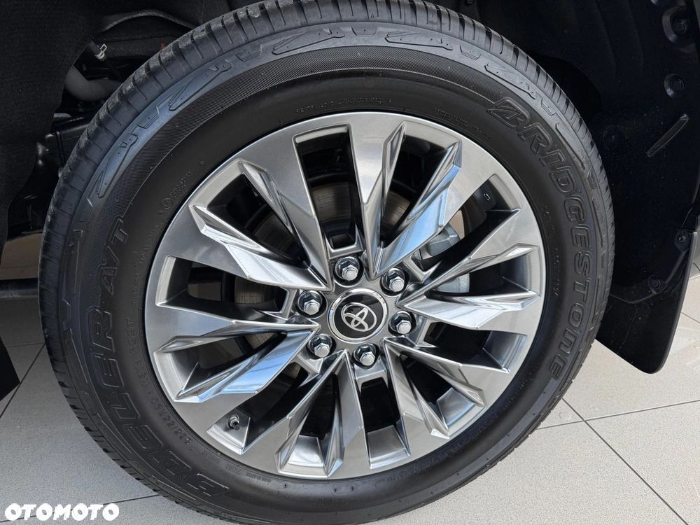 Toyota Land Cruiser - 21