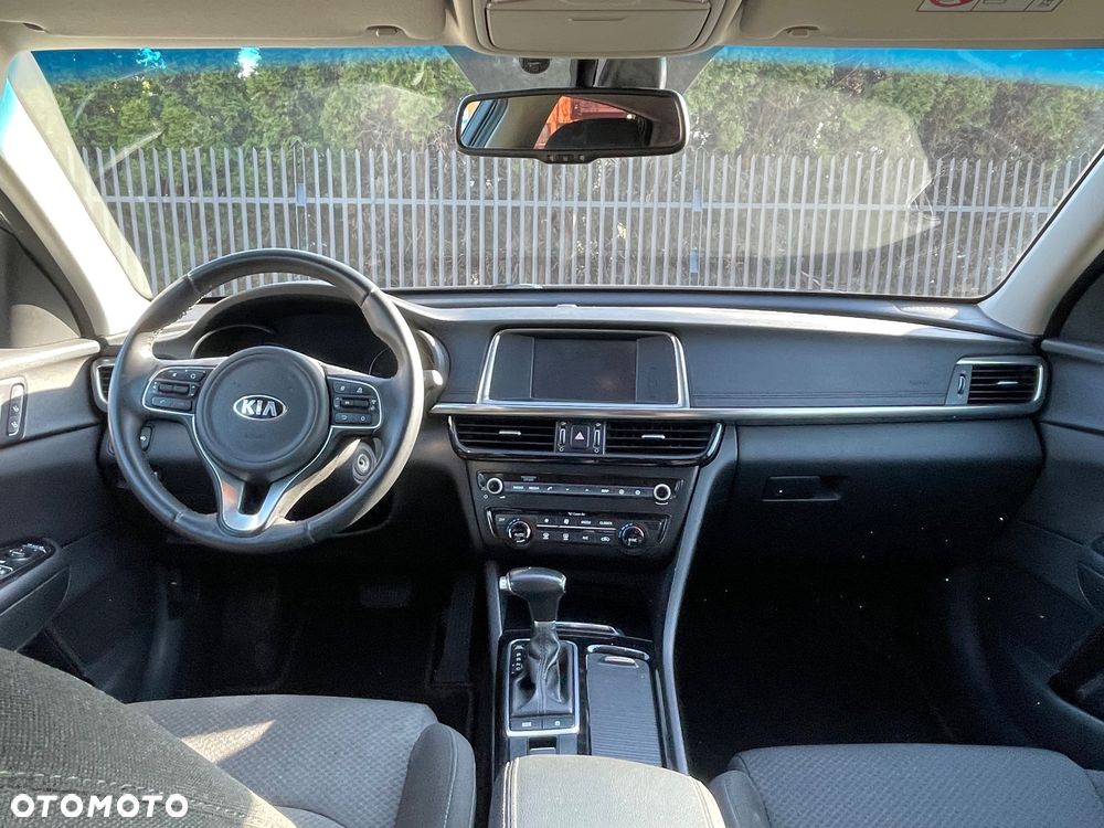 Kia Optima 1.7 CRDI XL DCT - 10
