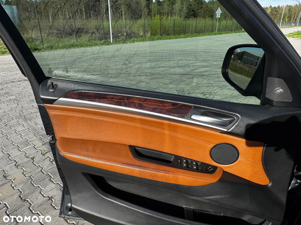 BMW X5 3.0sd xDrive - 22