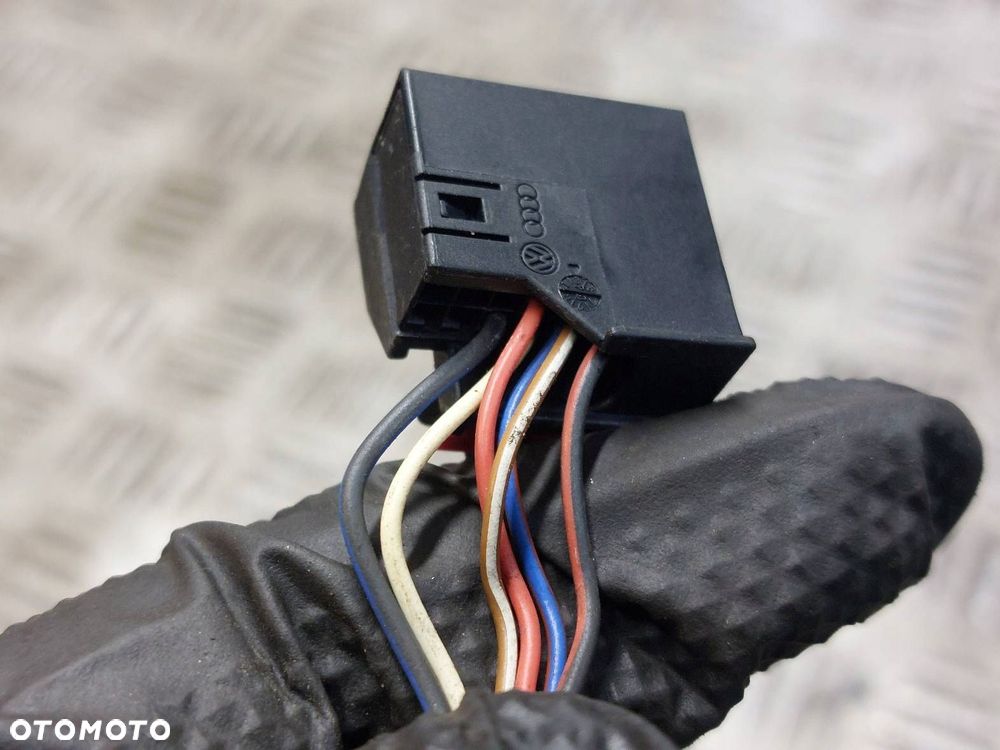 LUSTERKO PRAWE ELEKTRYCZNE VOLKSWAGEN GOLF V LA3W 6 PIN EU - 6