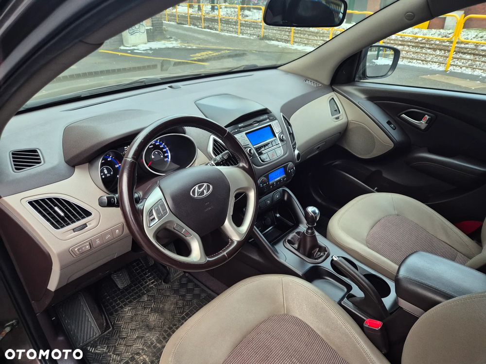 Hyundai ix35 2.0 CRDi 4WD Premium - 9