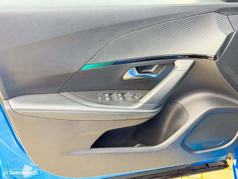 Peugeot 2008 1.2 PureTech Allure Pack - 11