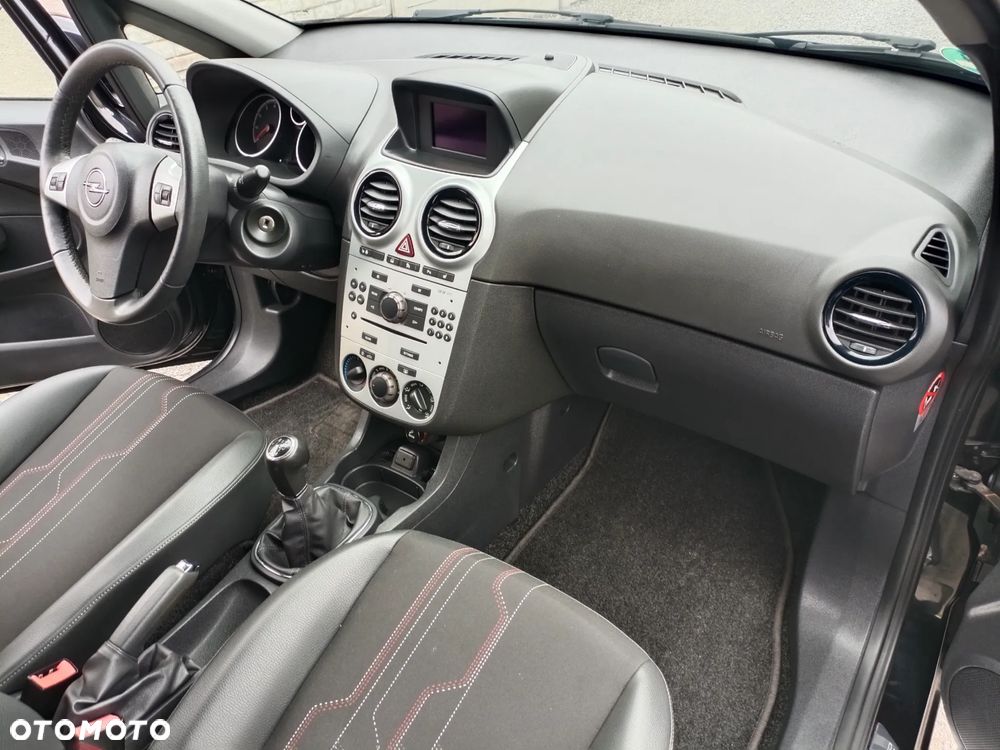 Opel Corsa 1.4 16V Color Edition - 10