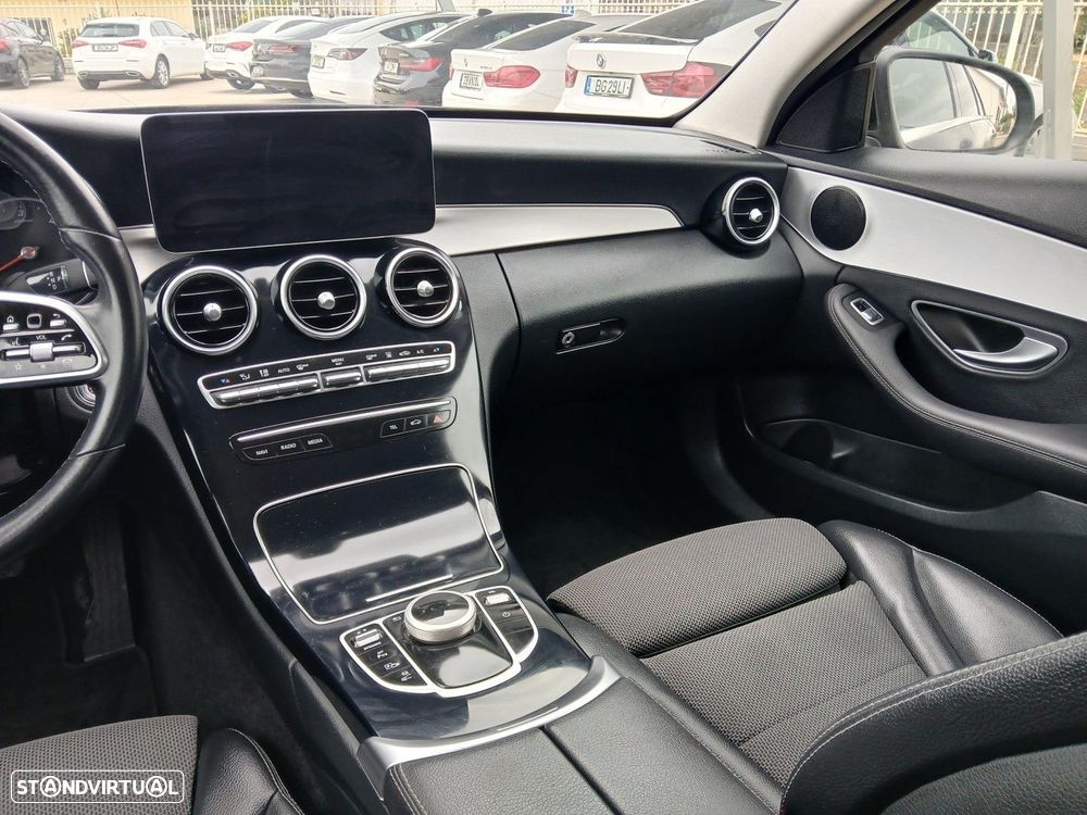 Mercedes-Benz C 300 de Avantgarde - 13