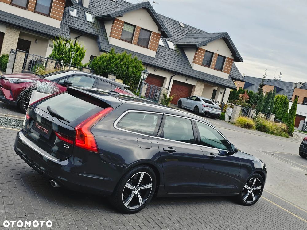 Volvo V90 D3 Momentum Pro - 36