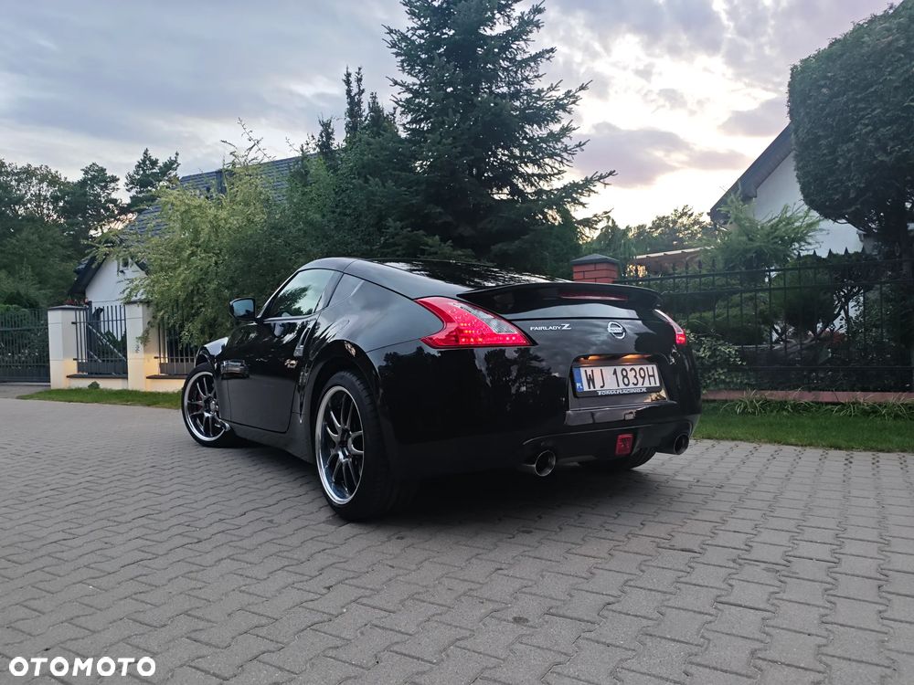 Nissan 370 Z - 6