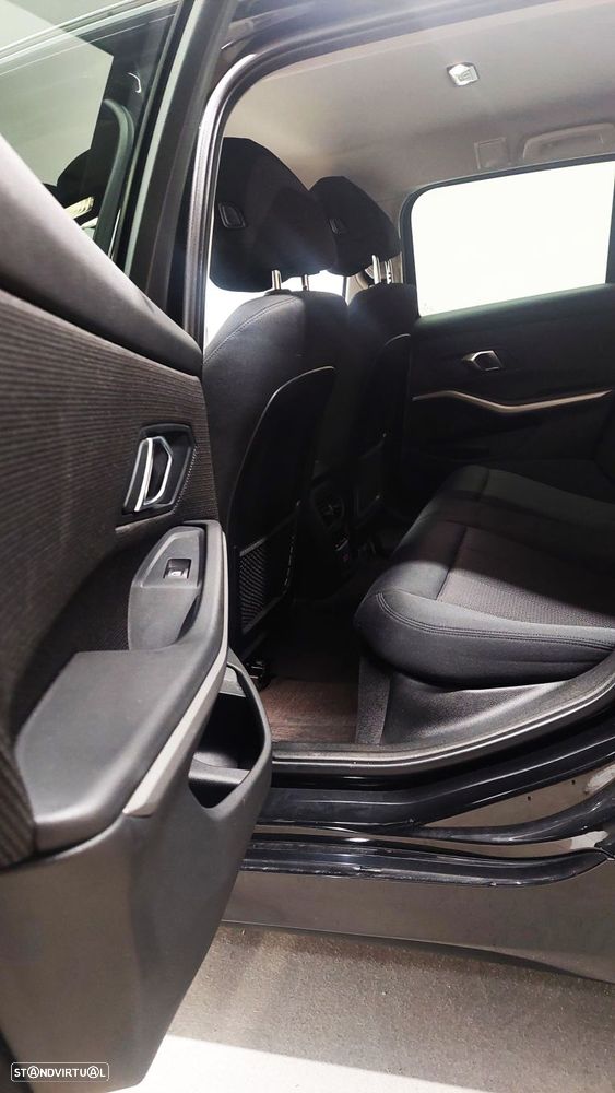 BMW 318 d Line Sport Auto - 10