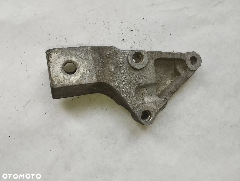ŁAPA WSPORNIK SILNIKA CITROEN XSARA PICASSO 9637792380 - 2