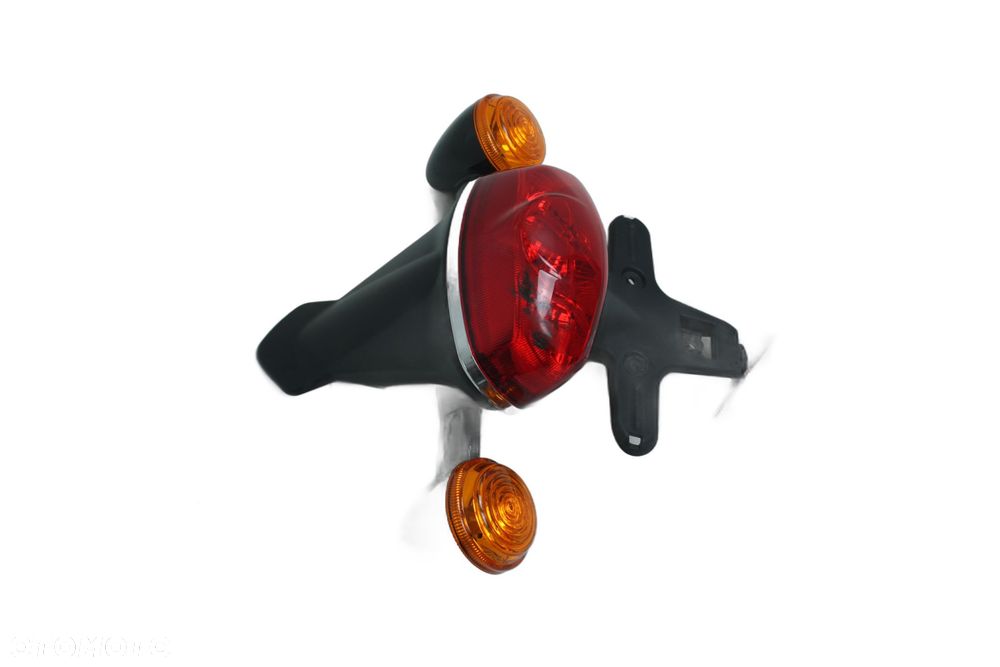 LAMPA TYLNA KIERUNKOWSKAZY Triumph Bonneville T100 22-23 - 2
