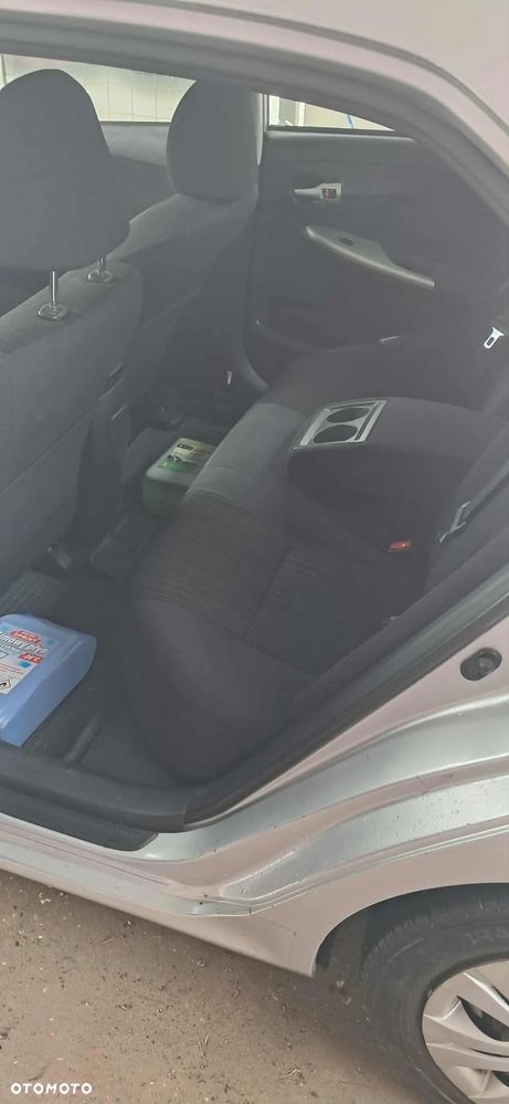 Toyota Corolla - 7
