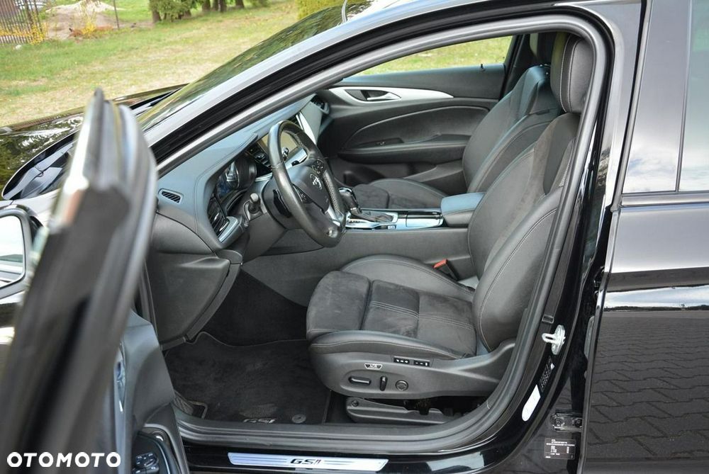 Opel Insignia 2.0 T 4x4 GSi S&S - 16