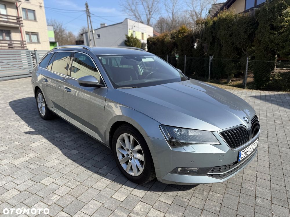 Skoda Superb 2.0 TDI Style DSG - 3