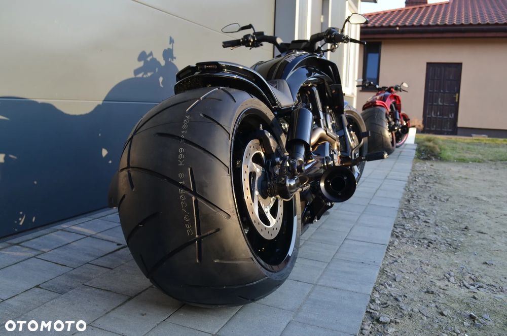 Harley-Davidson V-Rod Night Rod - 2