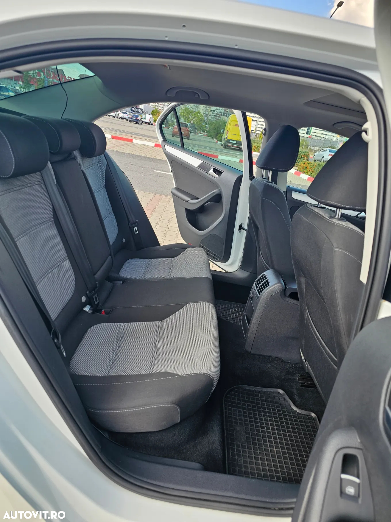Volkswagen Jetta 1.4 Hybrid DSG Highline - 11