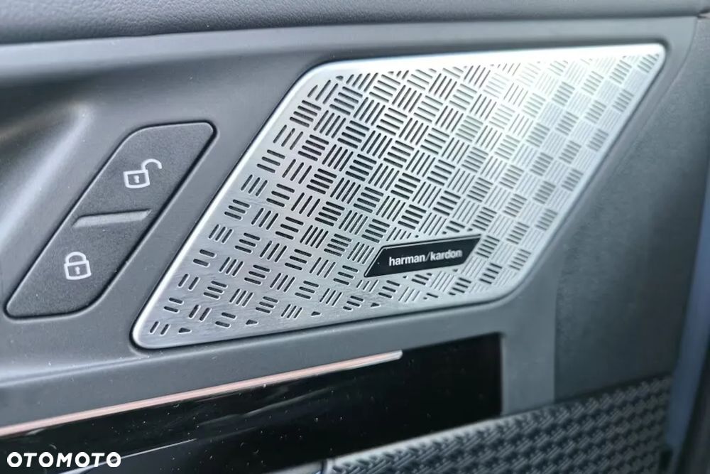 BMW X1 sDrive20i mHEV - 7