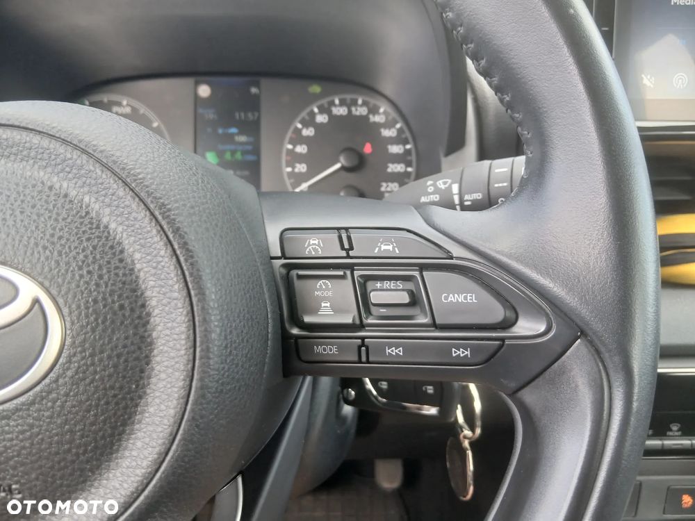 Toyota Yaris - 16